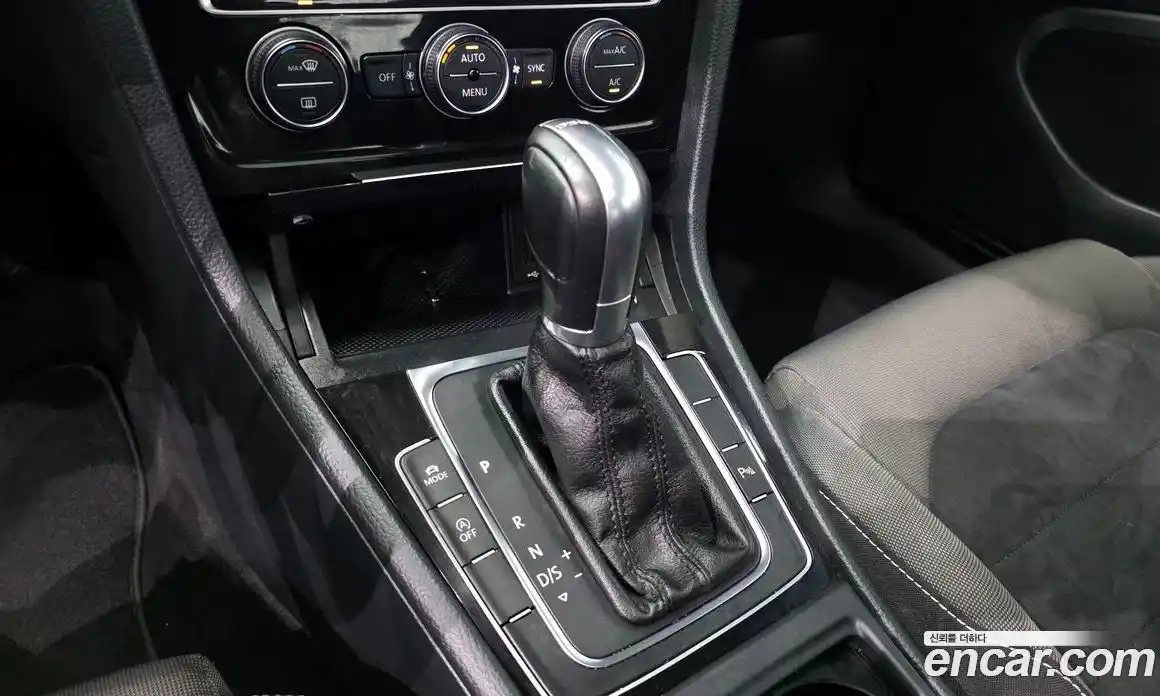 Volkswagen Golf 2016 2.0 гидро в Москве № 2132452, фото 9