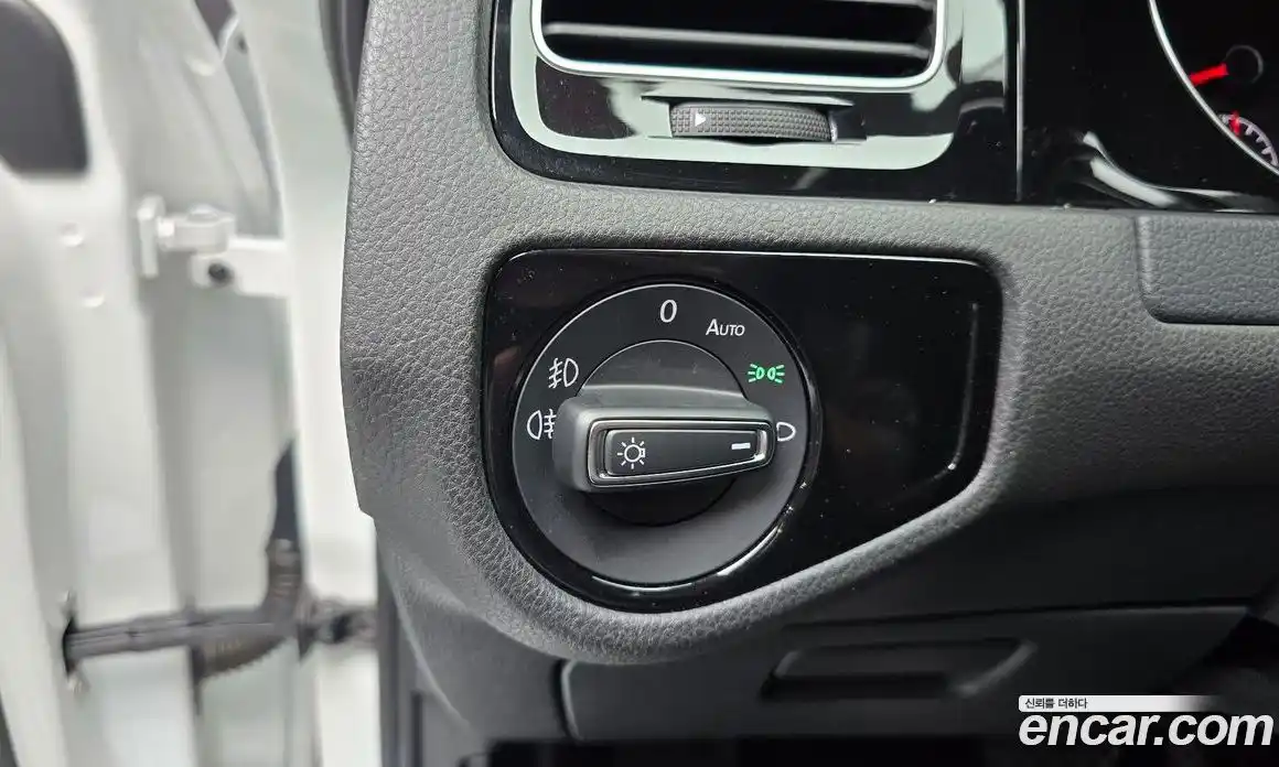 Volkswagen Golf 2016 1.4 гидро в Москве № 2132506, фото 13