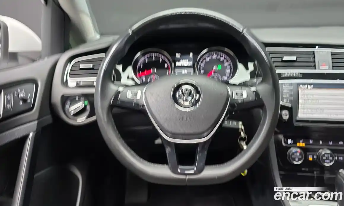 Volkswagen Golf 2016 1.4 гидро в Москве № 2132506, фото 14