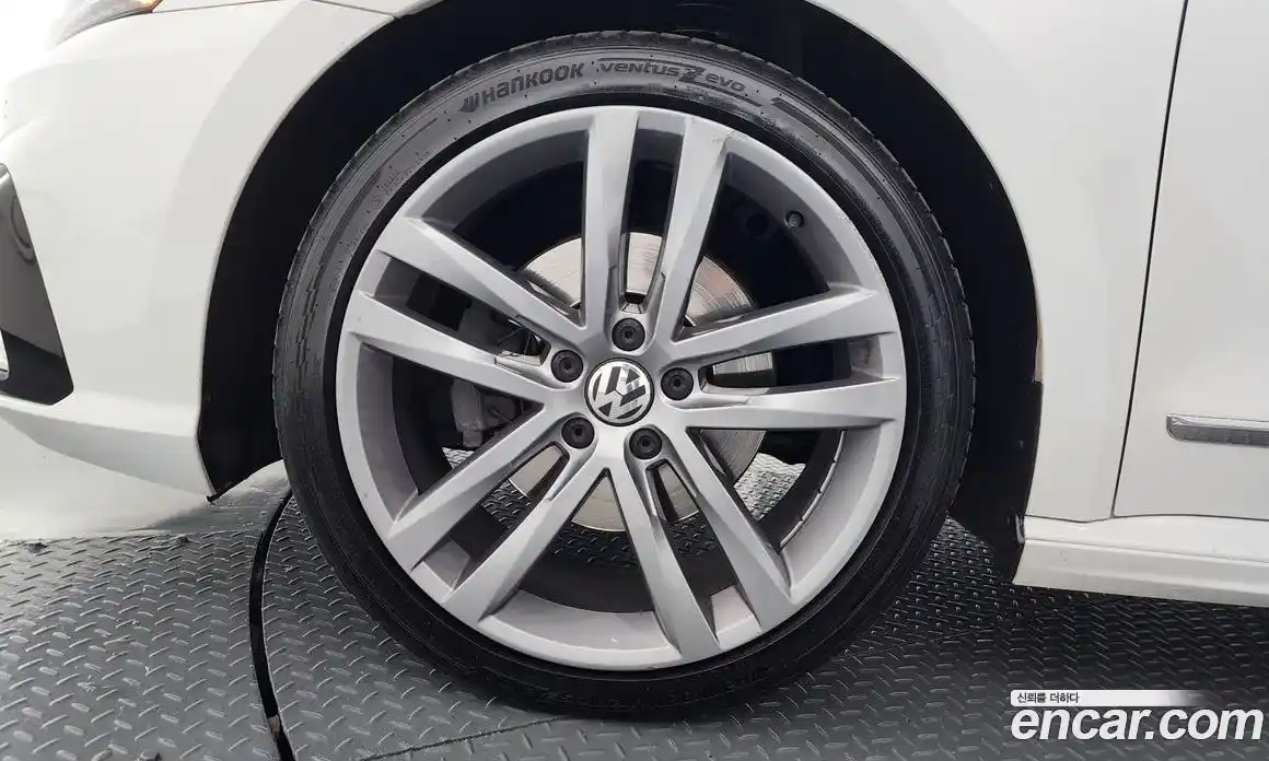 Volkswagen Passat 2016 1.8 гидро в Москве № 2132510, фото 5