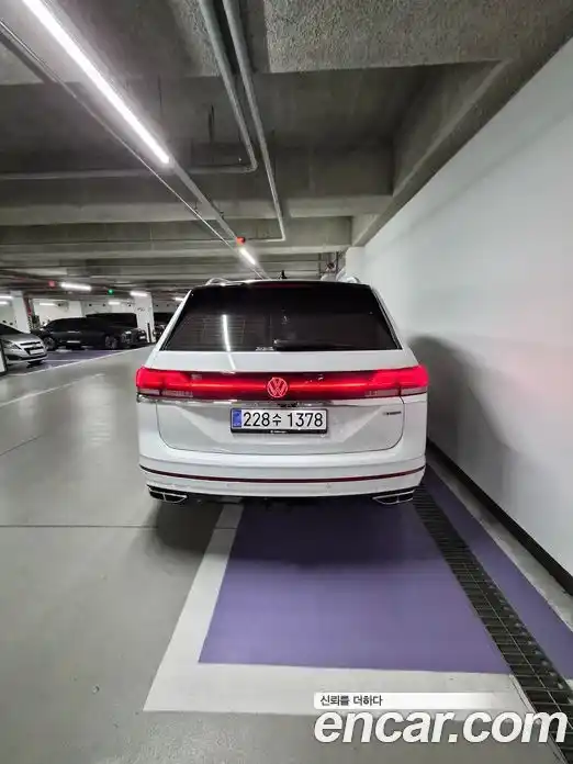 Volkswagen Atlas 2025 2.0 гидро в Москве № 2132558, фото 4