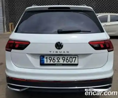 Volkswagen Tiguan 2022 2.0 гидро в Москве № 2132592, миниатюра 2