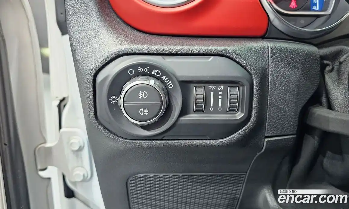 Jeep Wrangler 2021 2.0 гидро в Москве № 2132702, фото 17