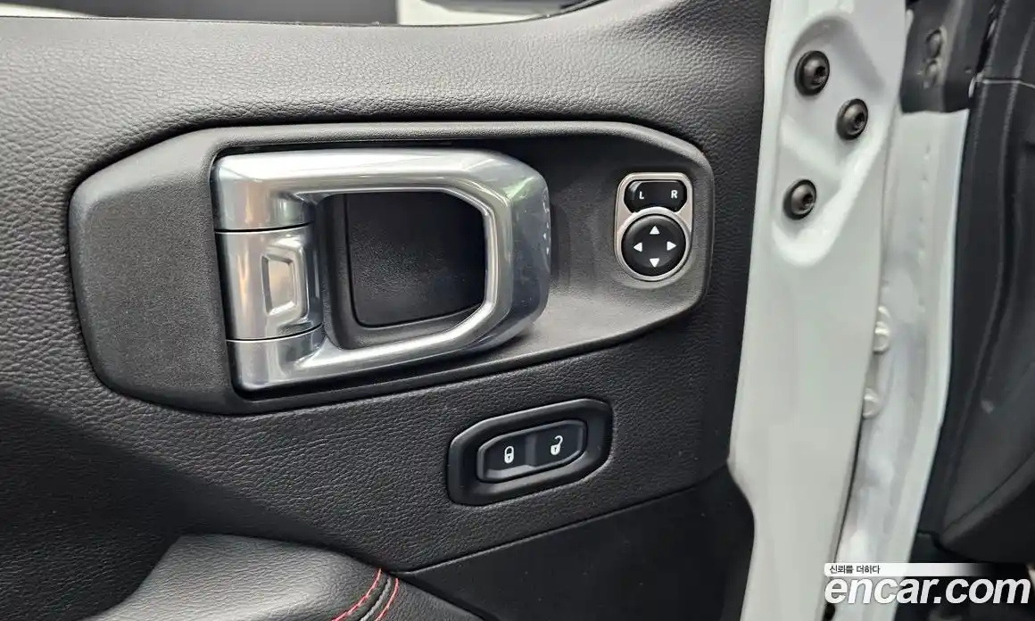 Jeep Wrangler 2021 2.0 гидро в Москве № 2132702, фото 18