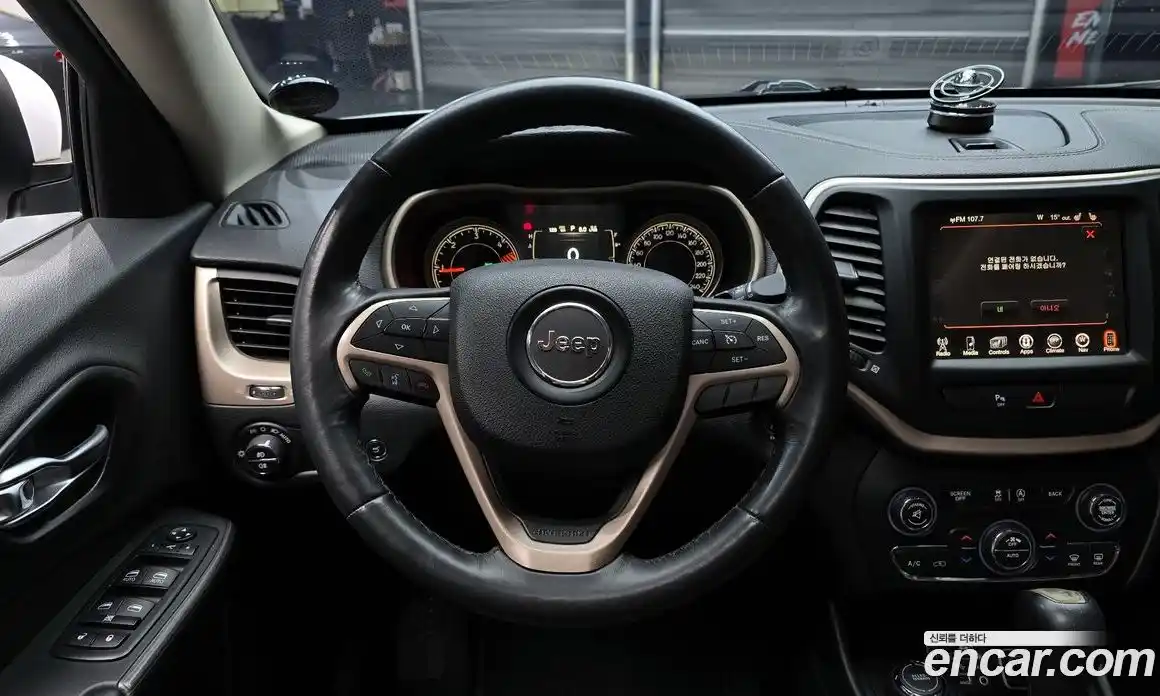 Jeep Cherokee 2015 2.0 гидро в Москве № 2132787, фото 13