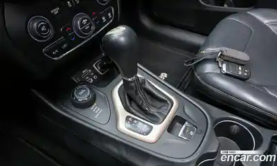 Jeep Cherokee 2015 2.0 гидро в Москве № 2132787, миниатюра 9