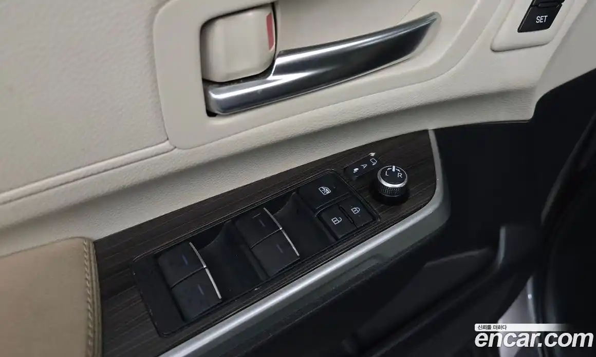 Toyota Sienna 2021 2.5 гидро в Москве № 2132960, фото 36