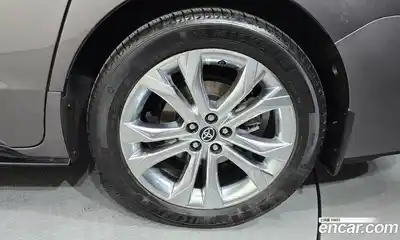Toyota Sienna 2021 2.5 гидро в Москве № 2132960, миниатюра 7