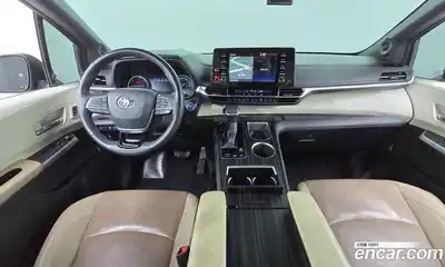 Toyota Sienna 2021 2.5 гидро в Москве № 2132960, миниатюра 10