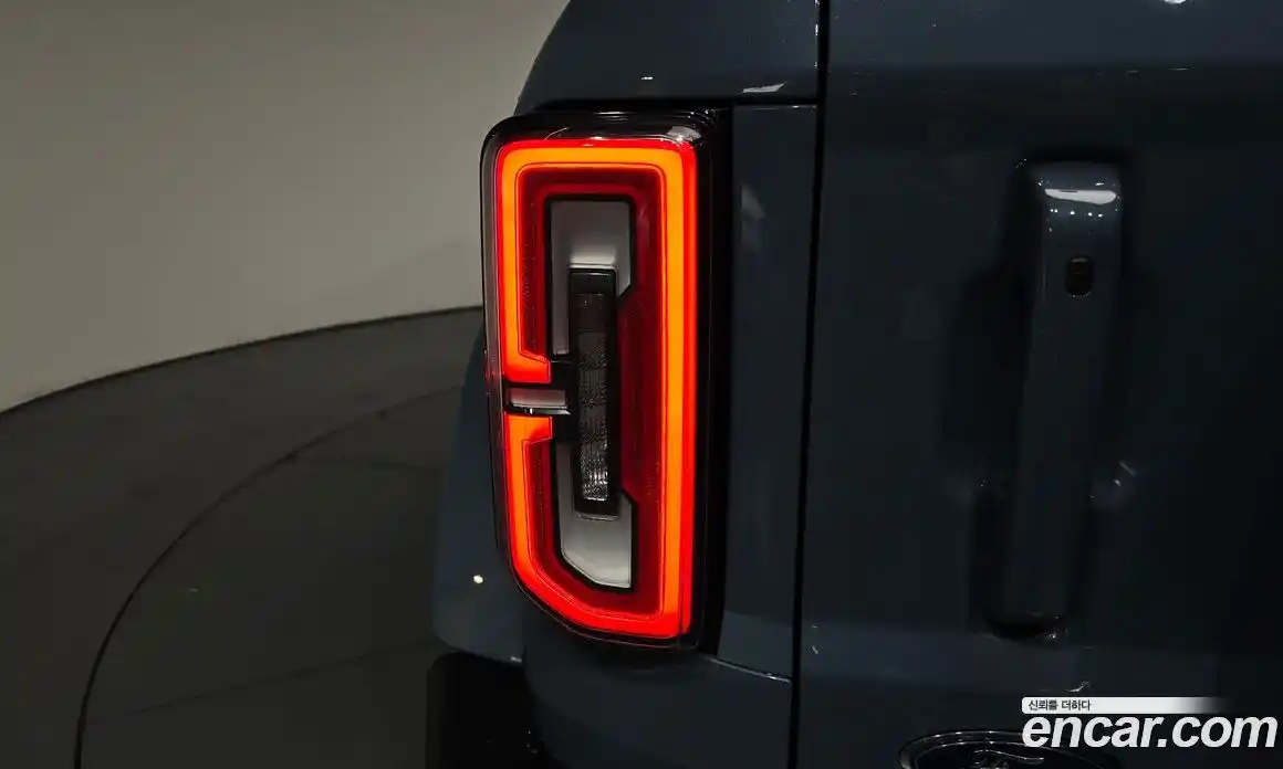 Ford Bronco 2023 2.7 гидро в Москве № 2133382, фото 8