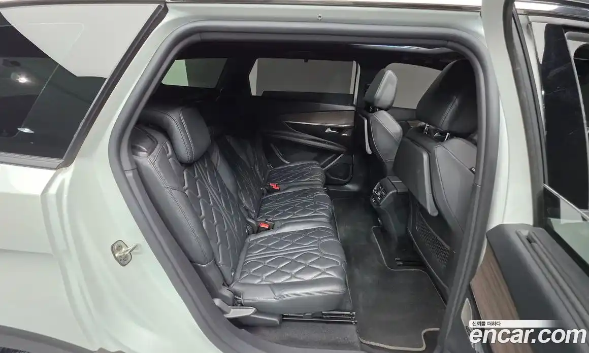 Peugeot 5008 2022 1.2 гидро в Москве, фото 24