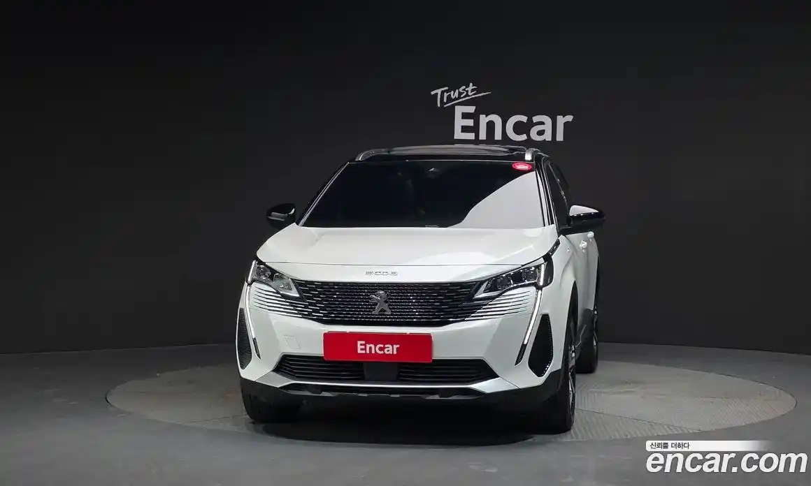 Peugeot 5008 2022 1.2 гидро в Москве, фото 3