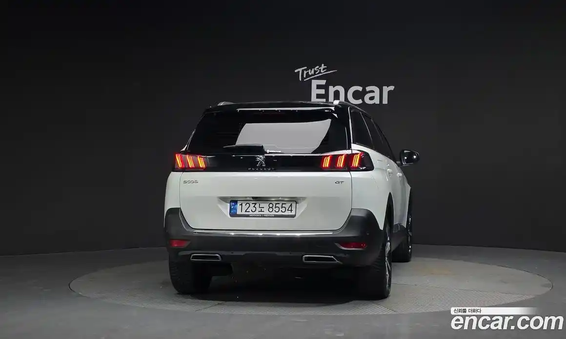 Peugeot 5008 2022 1.2 гидро в Москве, фото 4