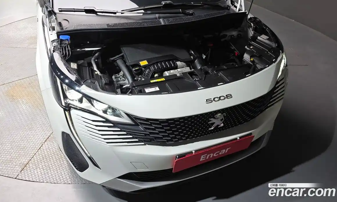 Peugeot 5008 2022 1.2 гидро в Москве, фото 6