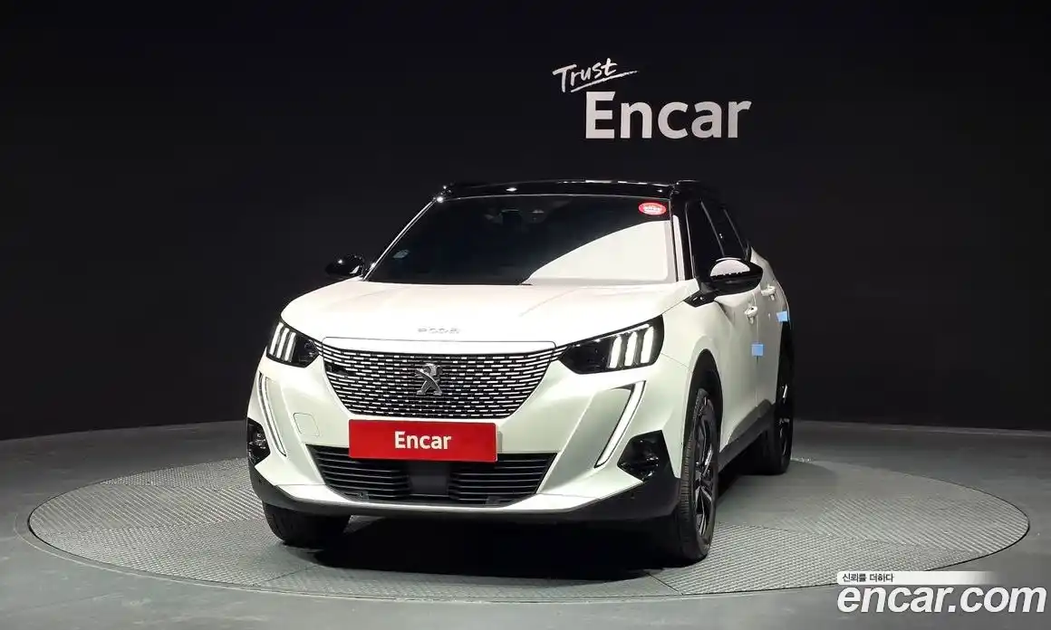 Peugeot 2008 2022 0.1 гидро в Москве, фото 3