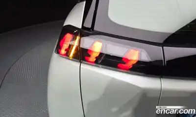 Peugeot 2008 2022 0.1 гидро в Москве, миниатюра 9
