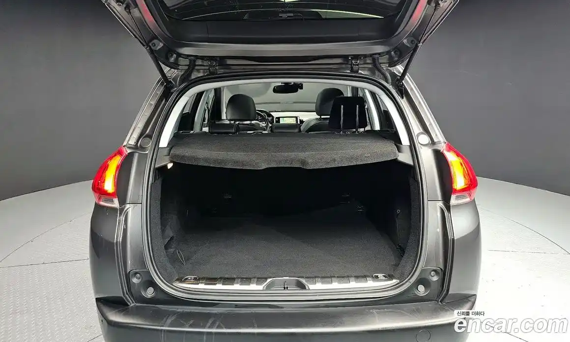 Peugeot 2008 2017 1.6 гидро в Москве, фото 20