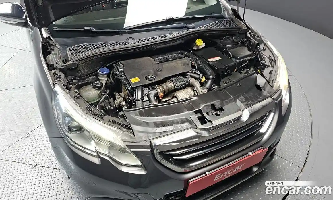 Peugeot 2008 2017 1.6 гидро в Москве, фото 6