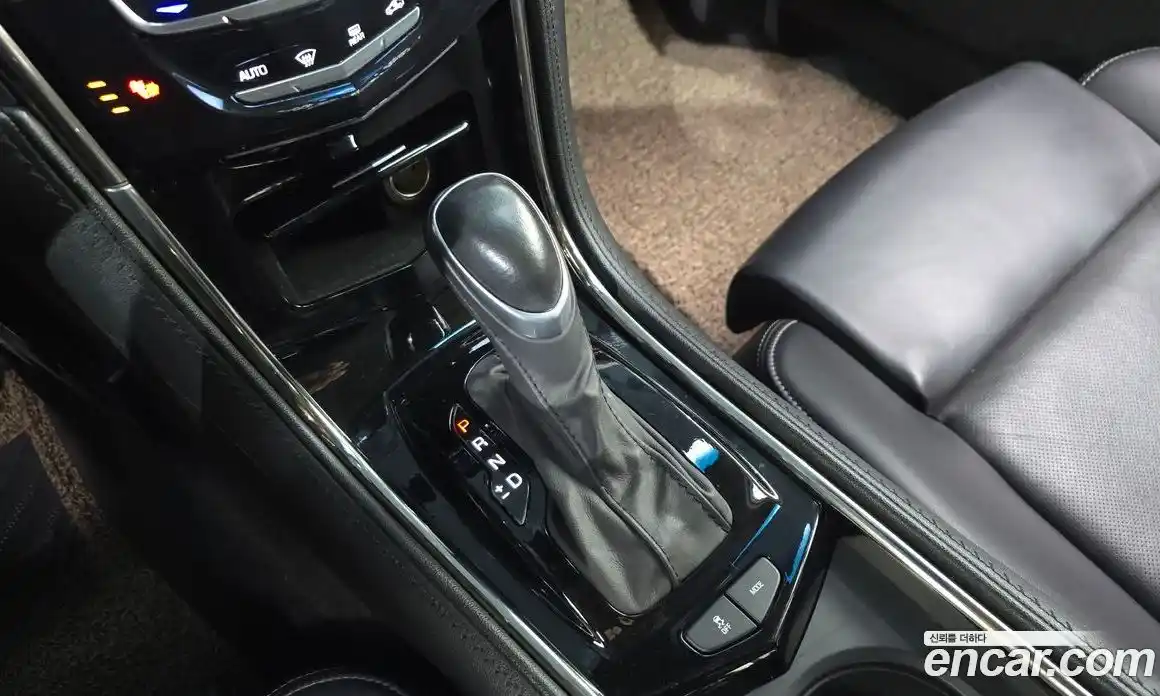 Cadillac ATS 2015 2.0 гидро в Москве № 2134449, фото 9