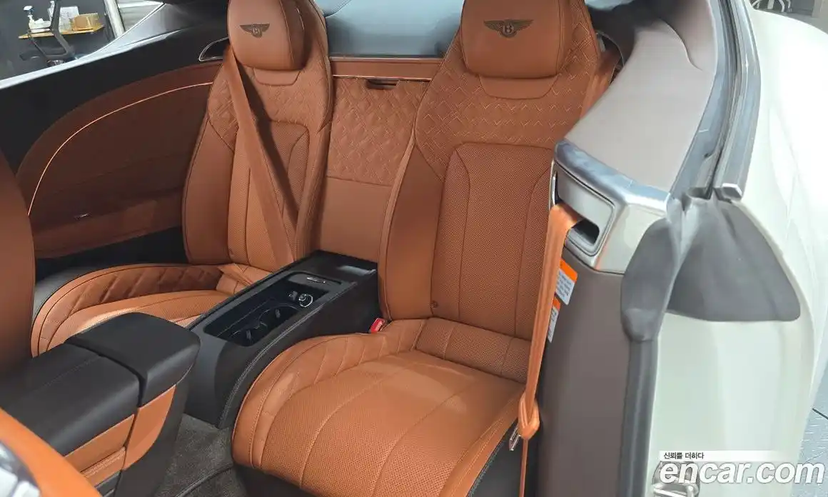 Bentley Continental 2022 4.0 гидро, фото 11