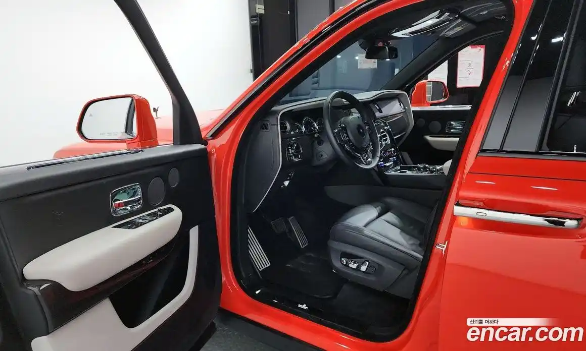 Rolls-Royce Cullinan 2023 6.7 гидро в Москве № 2134734, фото 10