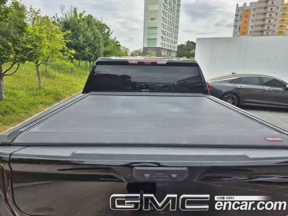 GMC Sierra 2023 6.2 автомат (гидро), фото 4