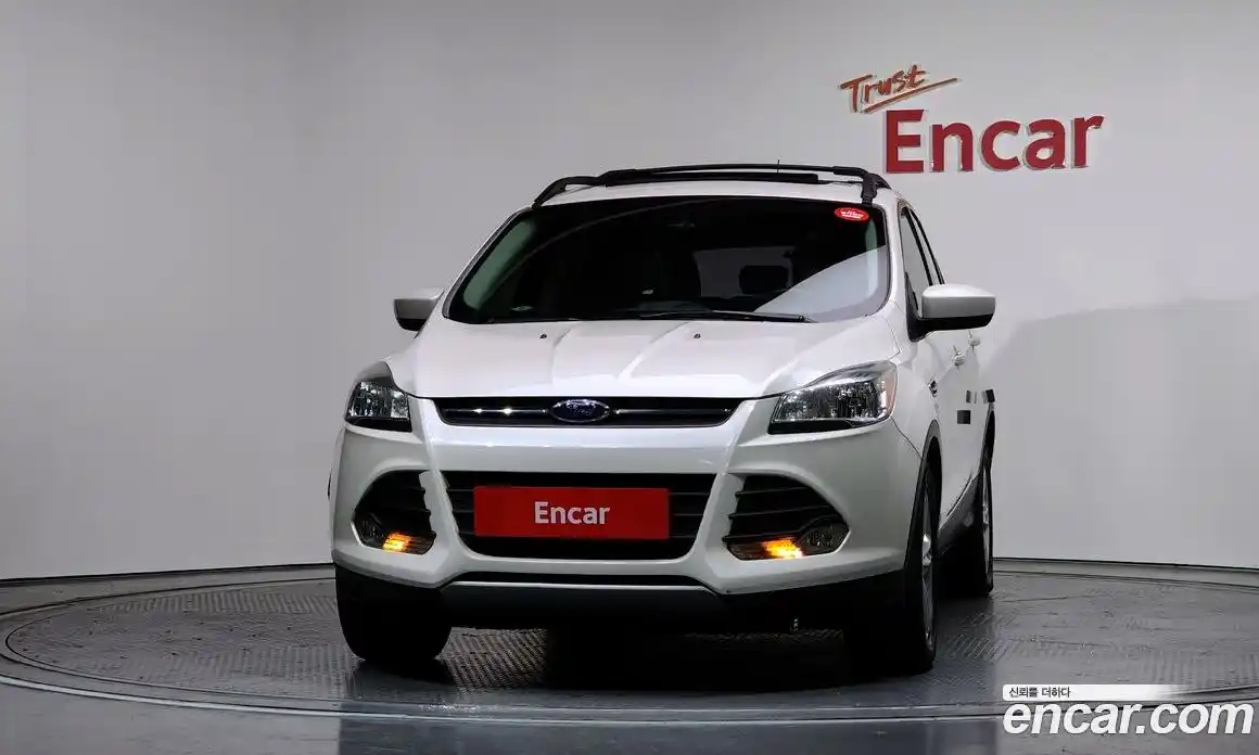 Ford Escape 2014 2.0 гидро в Москве № 255666, фото 3