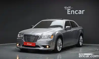 Chrysler 300C, 2013