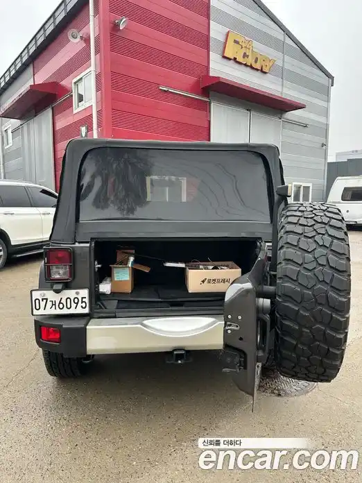 Jeep Wrangler 2017 3.6 гидро в Москве № 750171, фото 19