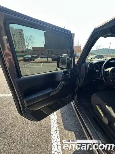 Jeep Wrangler 2017 3.6 гидро в Москве № 750171, миниатюра 9