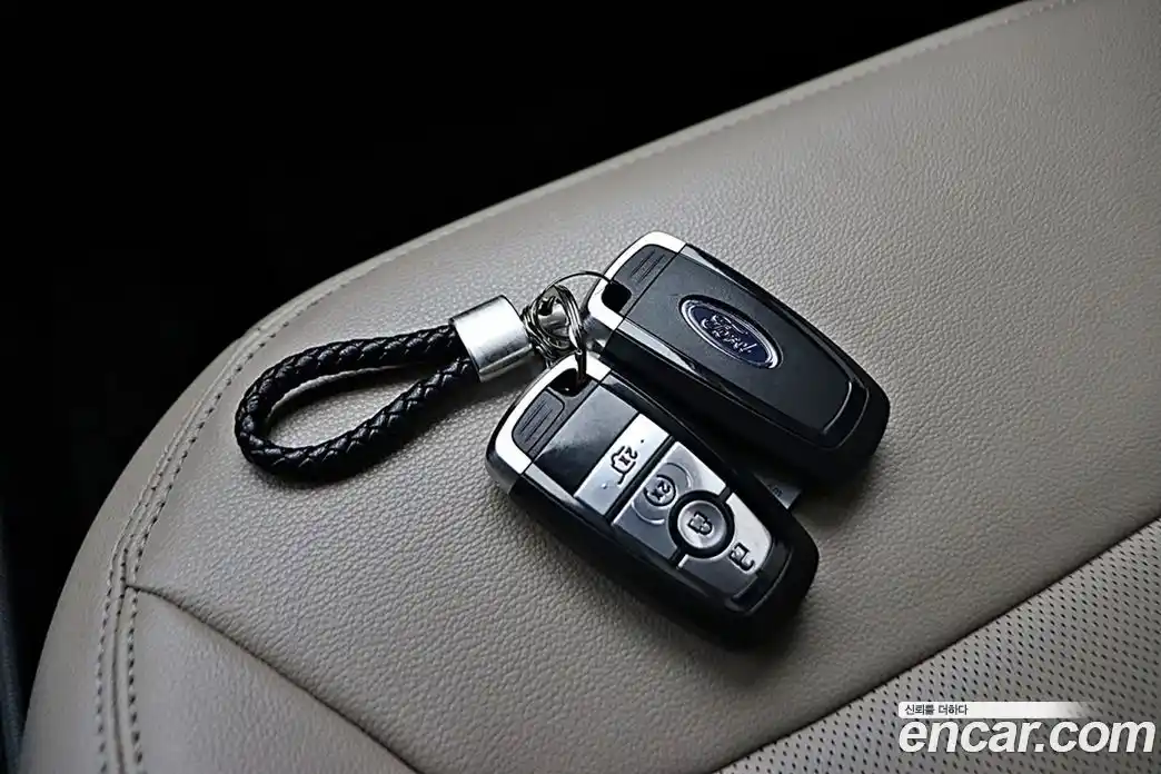 Ford Explorer 2023 2.3 гидро в Москве № 897023, фото 12