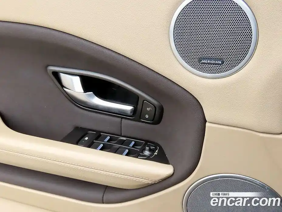 Land Rover Range-Rover Evoque 2017 2.0 гидро в Москве № 1196859, фото 11