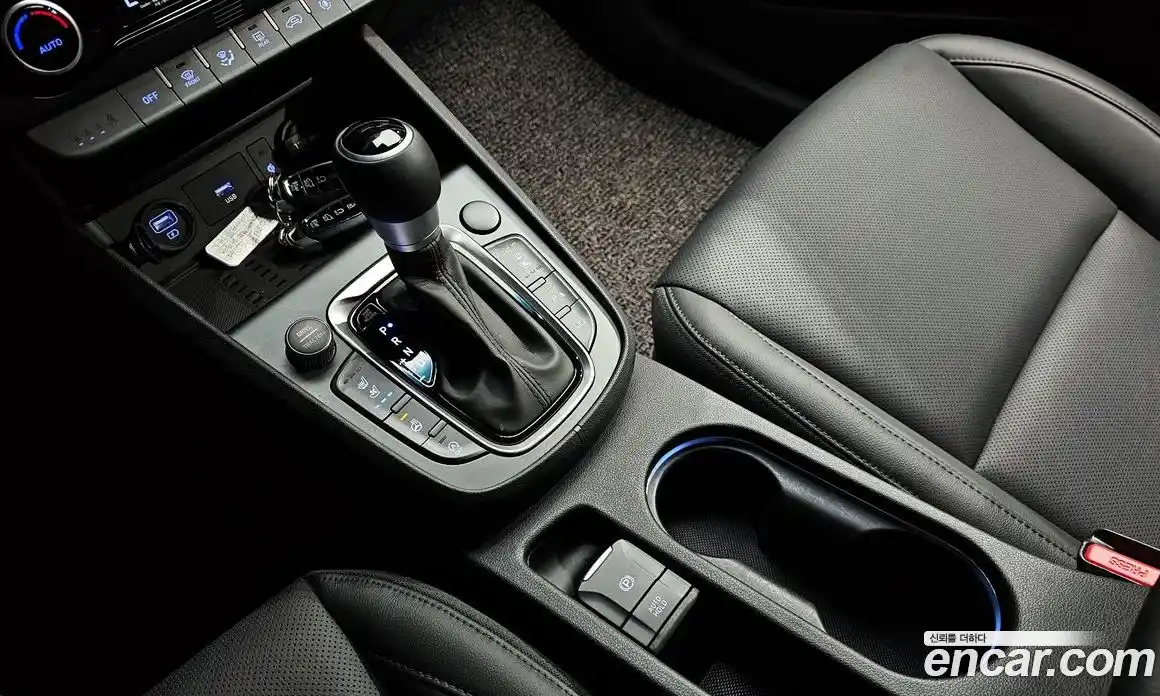 Hyundai Kona 2021 1.6 гидро в Москве № 130475, фото 9