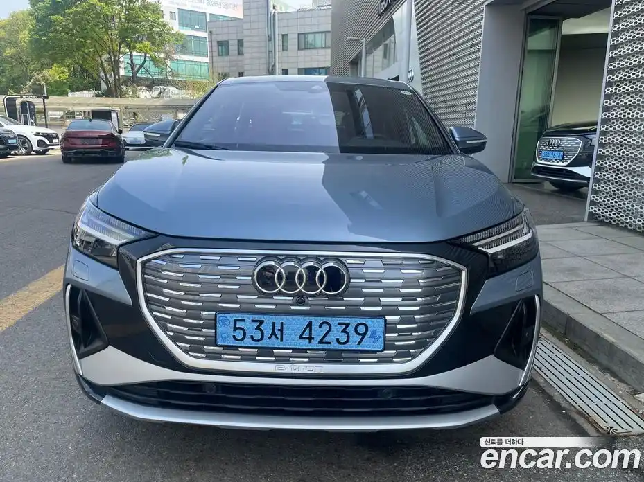 Audi Q4 e-tron 2025 гидро в Москве № 1546554, фото 3