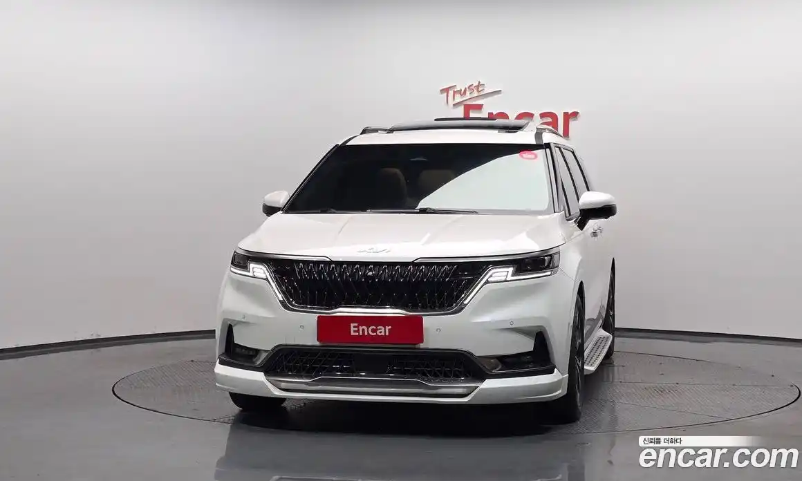 Kia Canival 2023 3.5 гидро в Москве № 1611415, фото 3