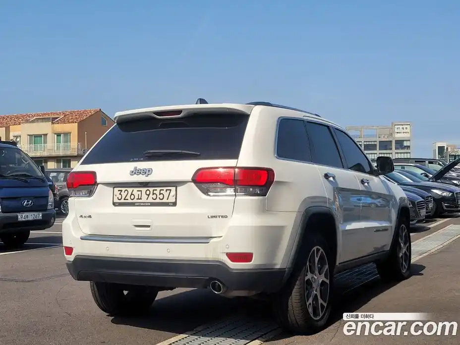 Jeep Cherokee 2021 3.6 гидро в Москве № 169944, фото 4