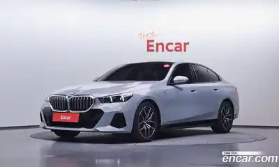 BMW 5-Series, 2025