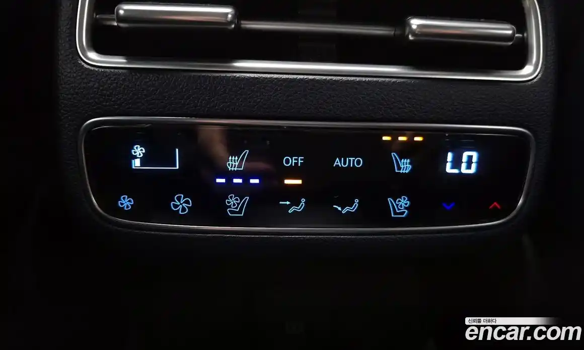 Genesis GV70 2024 2.5 гидро в Москве № 18727, фото 19