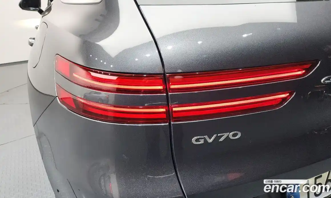 Genesis GV70 2022 2.5 гидро в Москве № 2051511, фото 9
