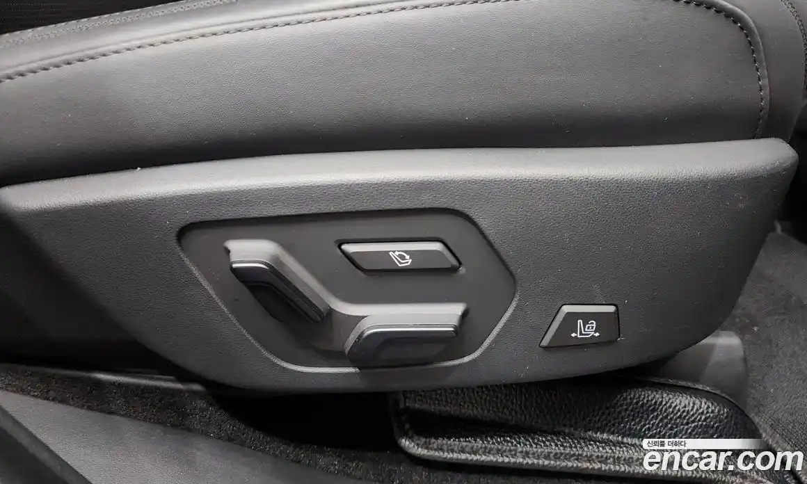 Hyundai Santa Fe 2025 1.6 гидро в Москве № 2123620, фото 40
