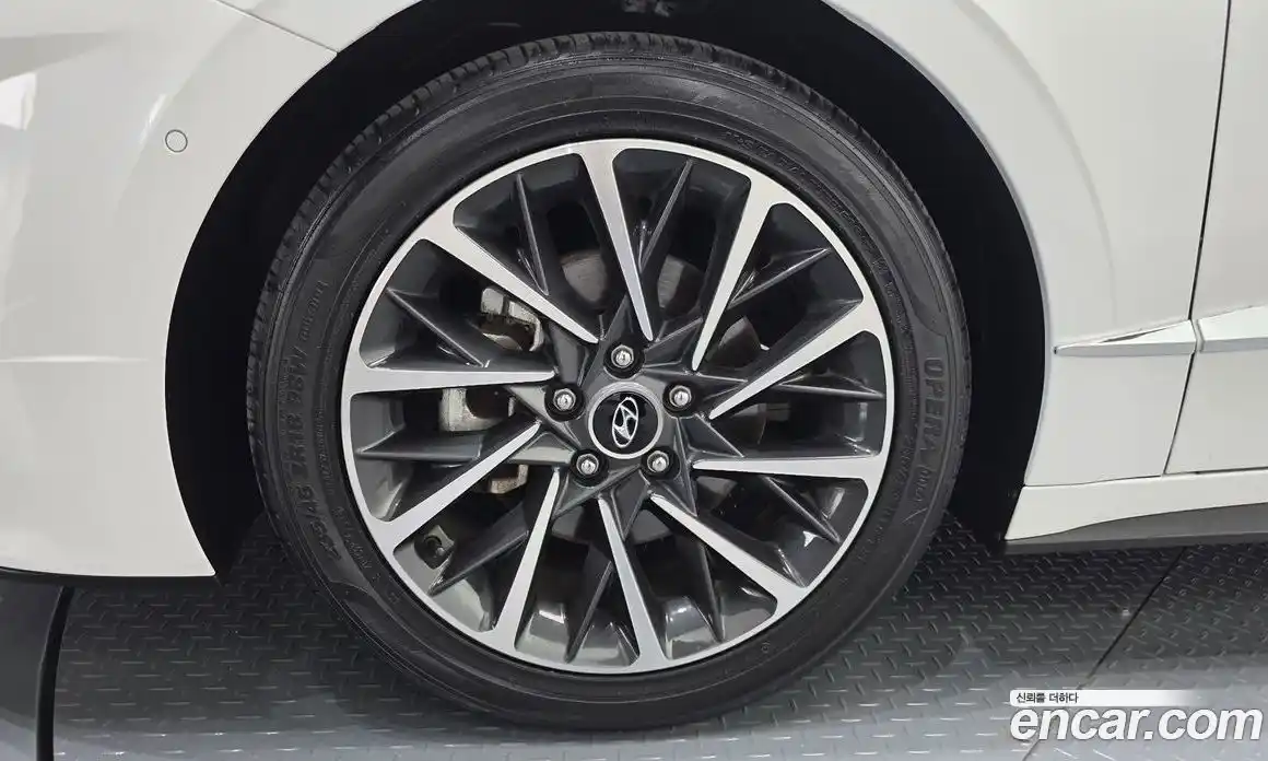 Hyundai Sonata 2019 2.0 гидро в Москве № 2123675, фото 4