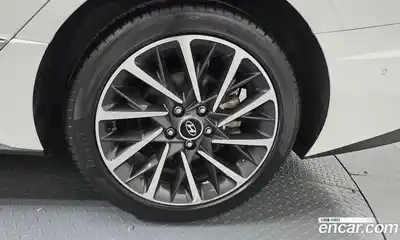 Hyundai Sonata 2019 2.0 гидро в Москве № 2123675, миниатюра 6