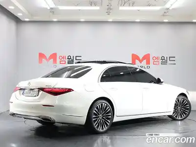 Mercedes-Benz S-Class 2023 3.0 гидро в Москве № 2123729, миниатюра 2