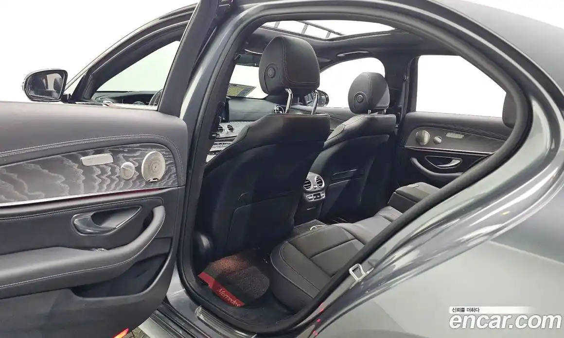 Mercedes-Benz E-Class 2023 2.0 гидро в Москве № 2123798, фото 11