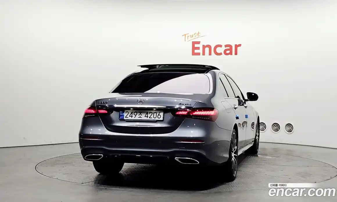 Mercedes-Benz E-Class 2023 2.0 гидро в Москве № 2123798, фото 4