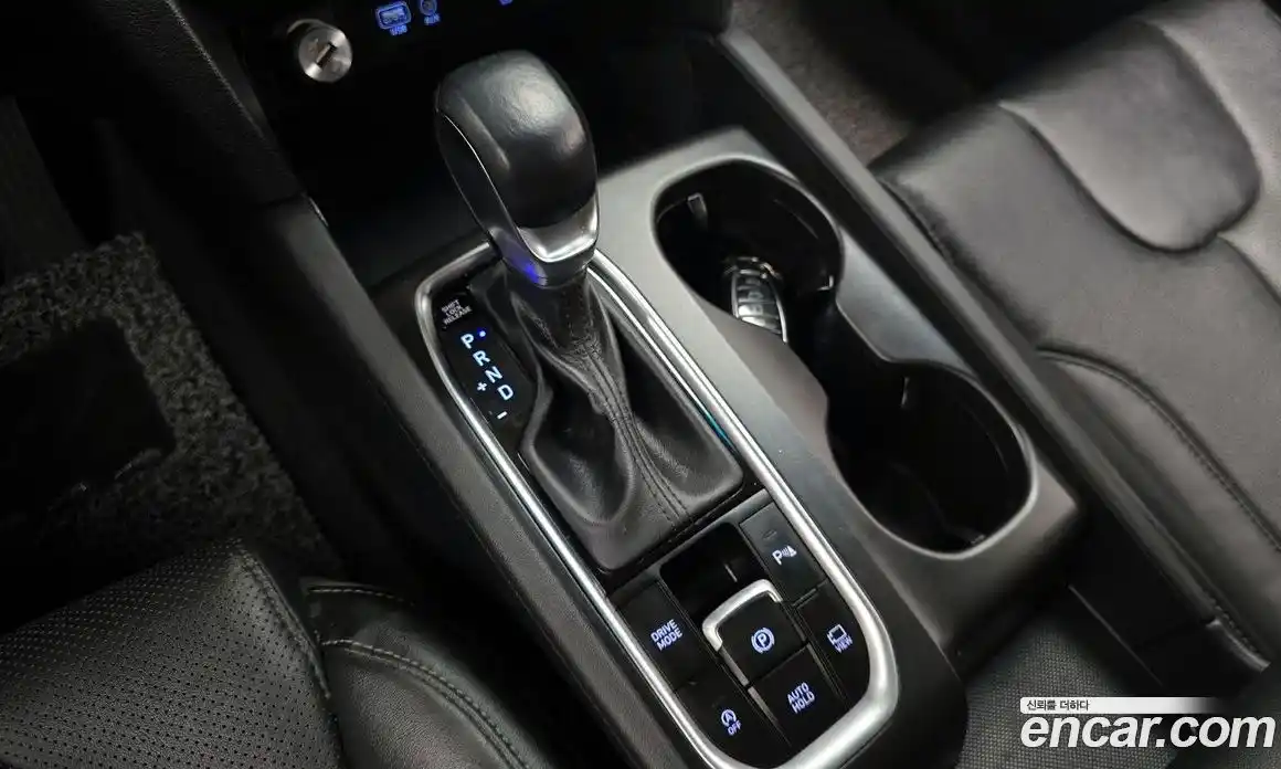 Hyundai Santa Fe 2019 2.0 гидро в Москве № 2123808, фото 12