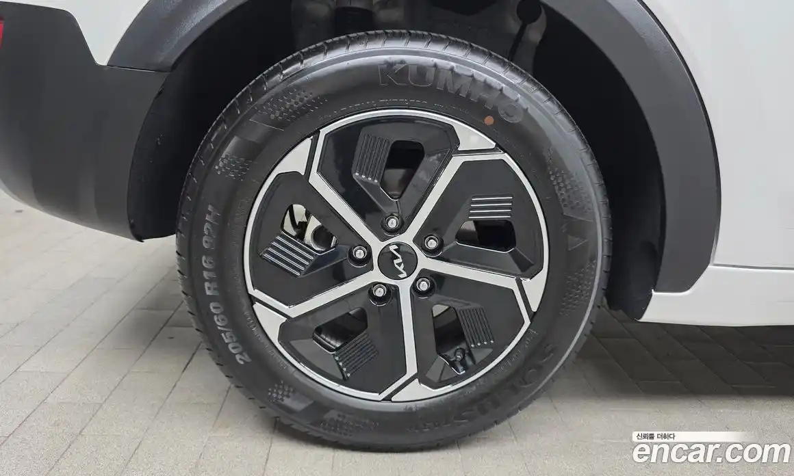 Kia Niro 2025 1.6 гидро в Москве № 2124063, фото 5