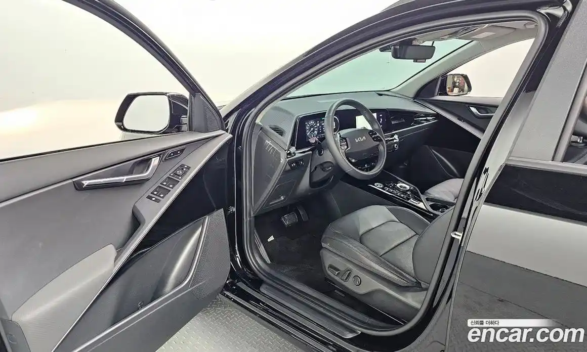 Kia Niro 2023 0.2 гидро в Москве № 2124180, фото 13