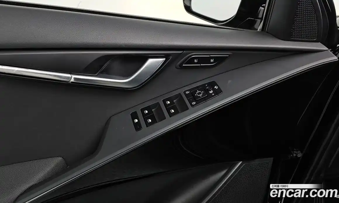 Kia Niro 2023 0.2 гидро в Москве № 2124180, фото 23