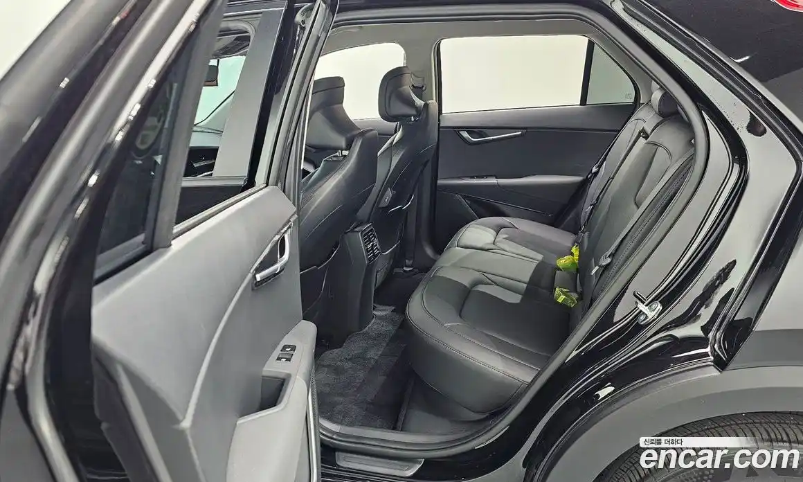 Kia Niro 2023 0.2 гидро в Москве № 2124180, фото 25